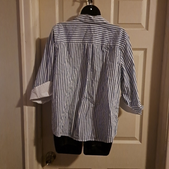 Chicos Striped button Down Blouse 100% cotton - Picture 2 of 4